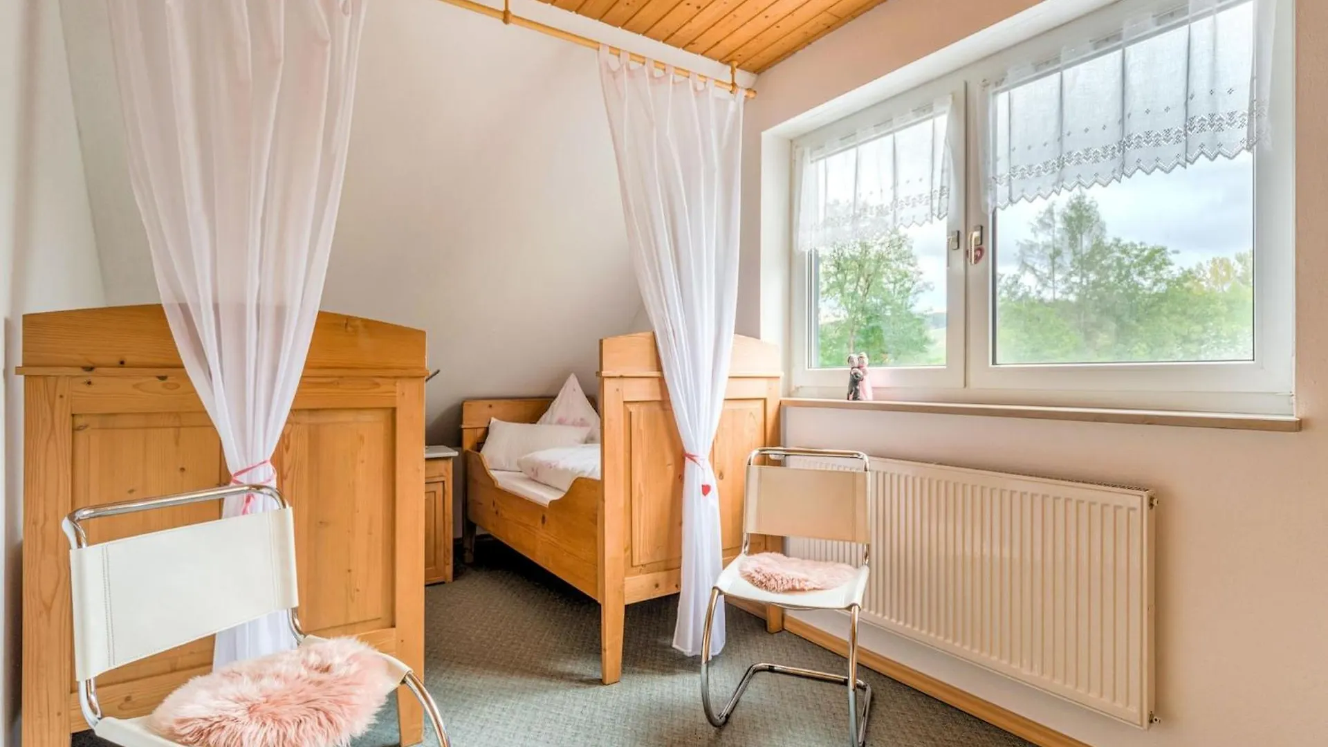 Cozy Apartment In Marktrodach With Sauna Kronach
