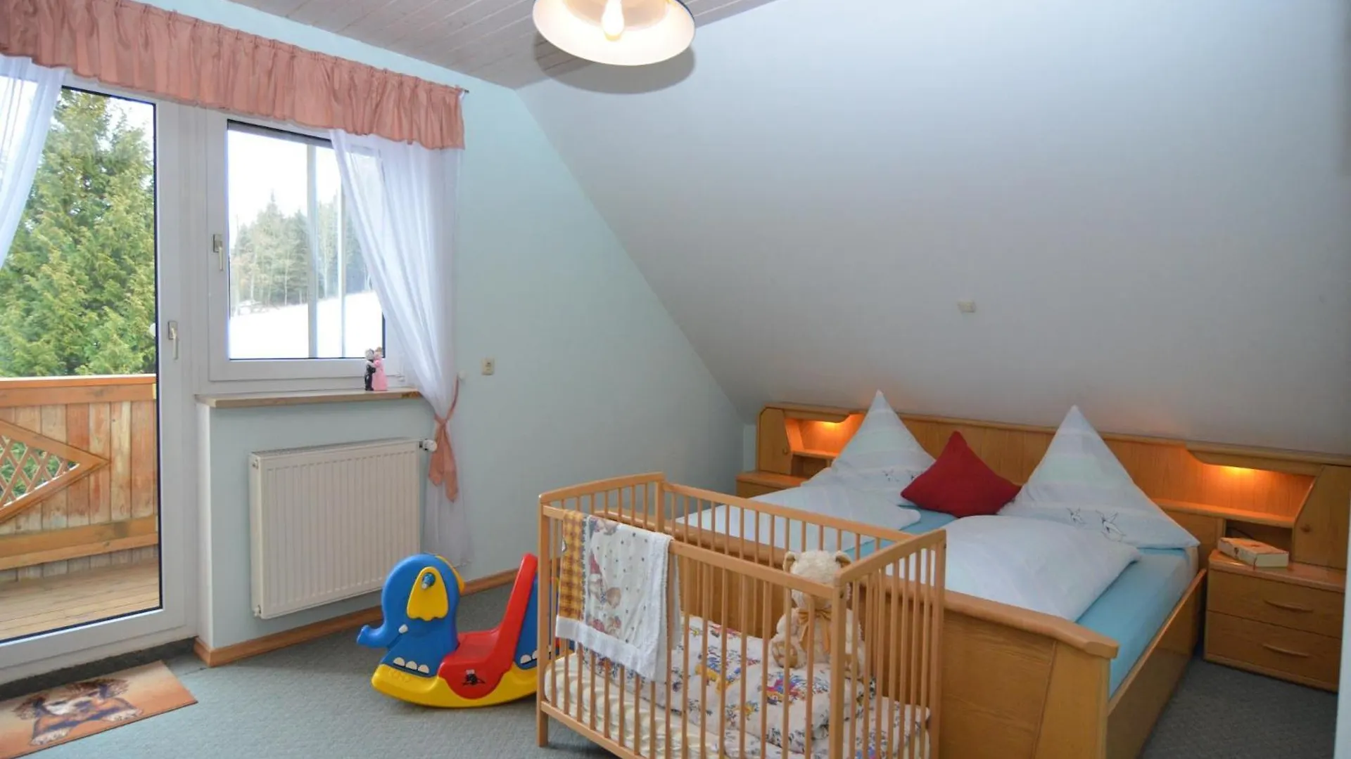 Cozy Apartment In Marktrodach With Sauna Kronach