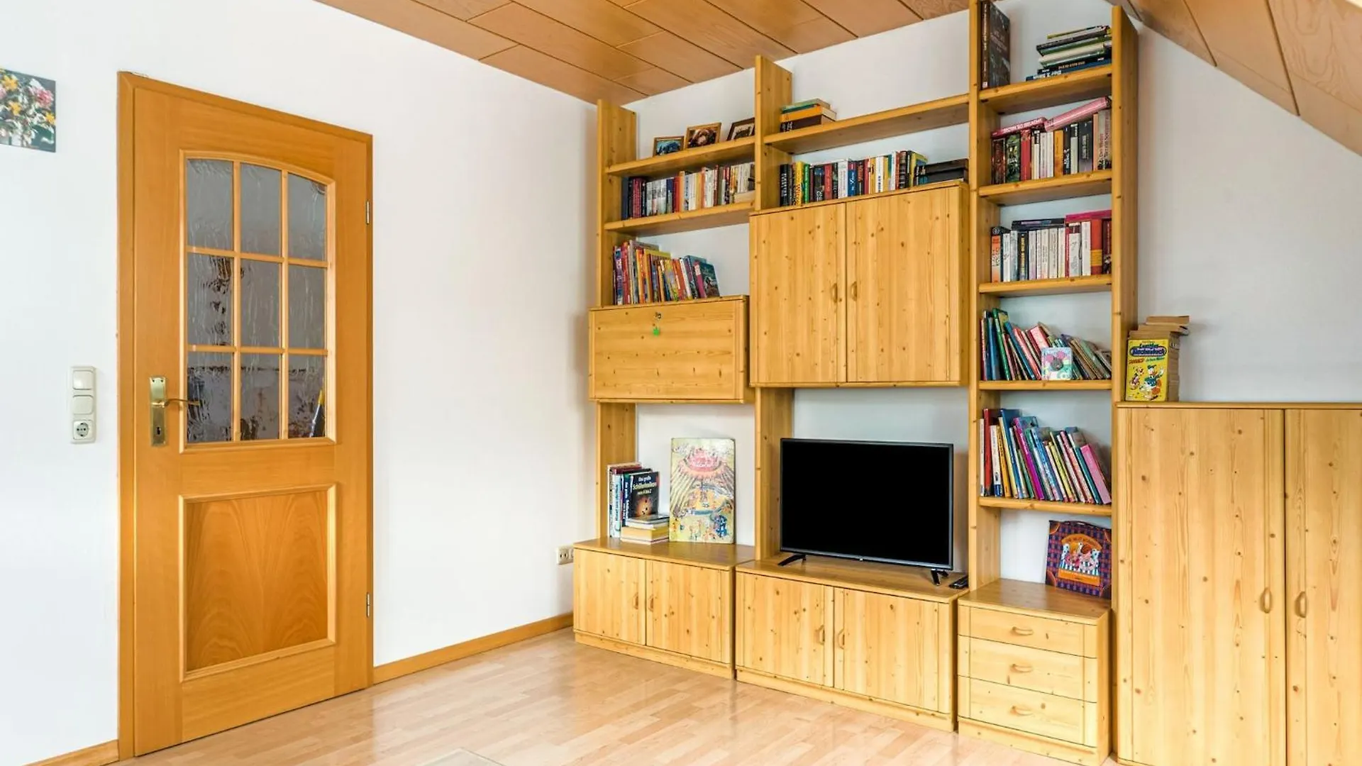 Cozy Apartment In Marktrodach With Sauna Kronach
